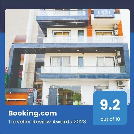 Hotel Ls 21 Badshahpur 外观 照片
